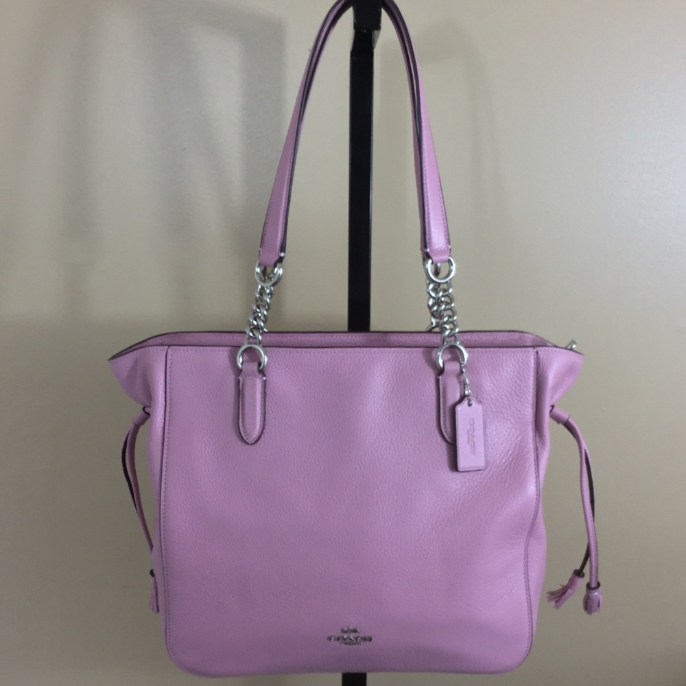 NWT🎀Stunning Tulip Pink Coach Bag🎀